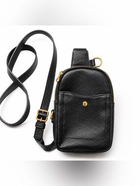 Steve Madden Black Pebbled Leather Crossbody Pouch with Gold Hardware